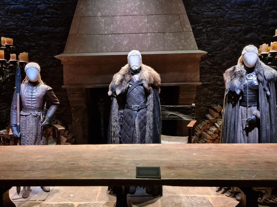 mannequins wearing game of thrones costumes in the game of thrones studio tour