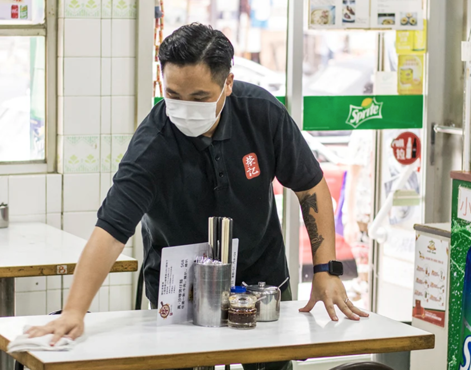 煲仔榮記│慈雲山榮記茶餐室8月旺角開店！首創沙嗲牛煲仔麵+金蠔蝦乾煲仔飯