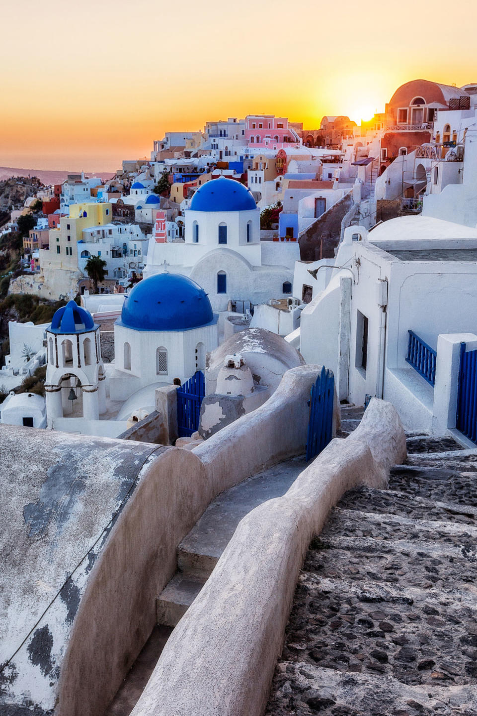 9) Romantic Honeymoon Destination: Santorini, Greece