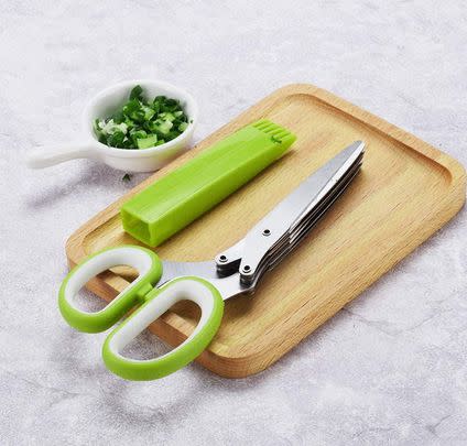 These special scissors make cutting fresh herbs a breeze