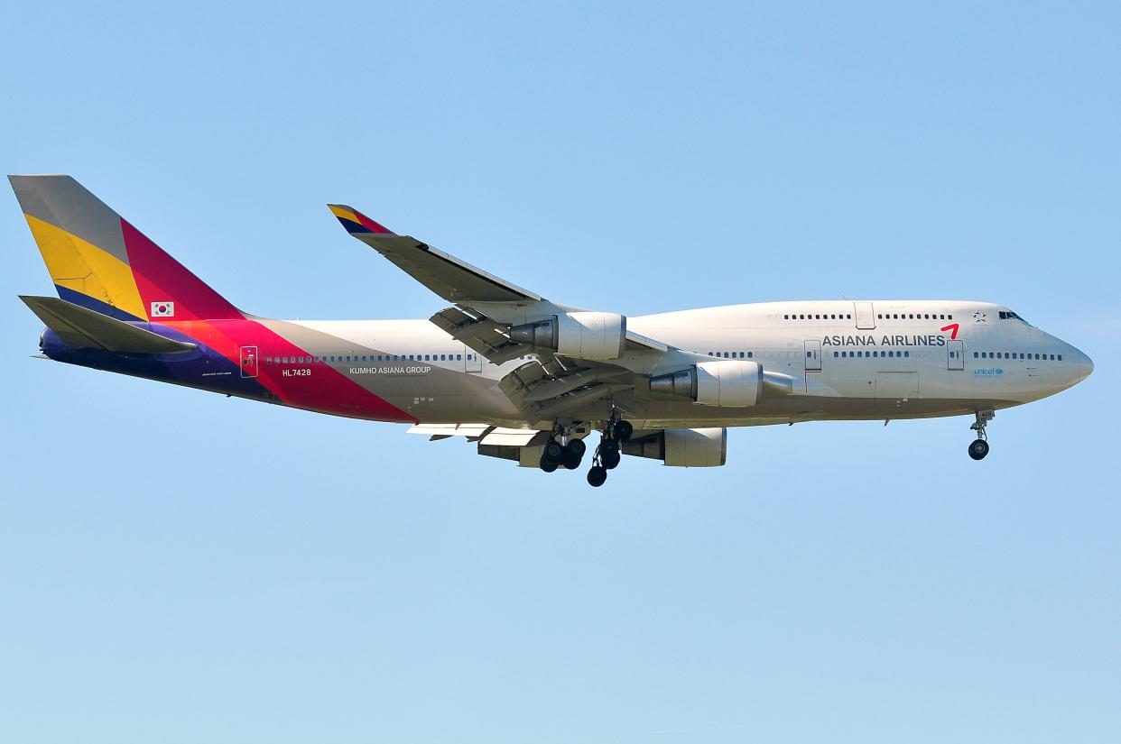 Asiana Airlines 747