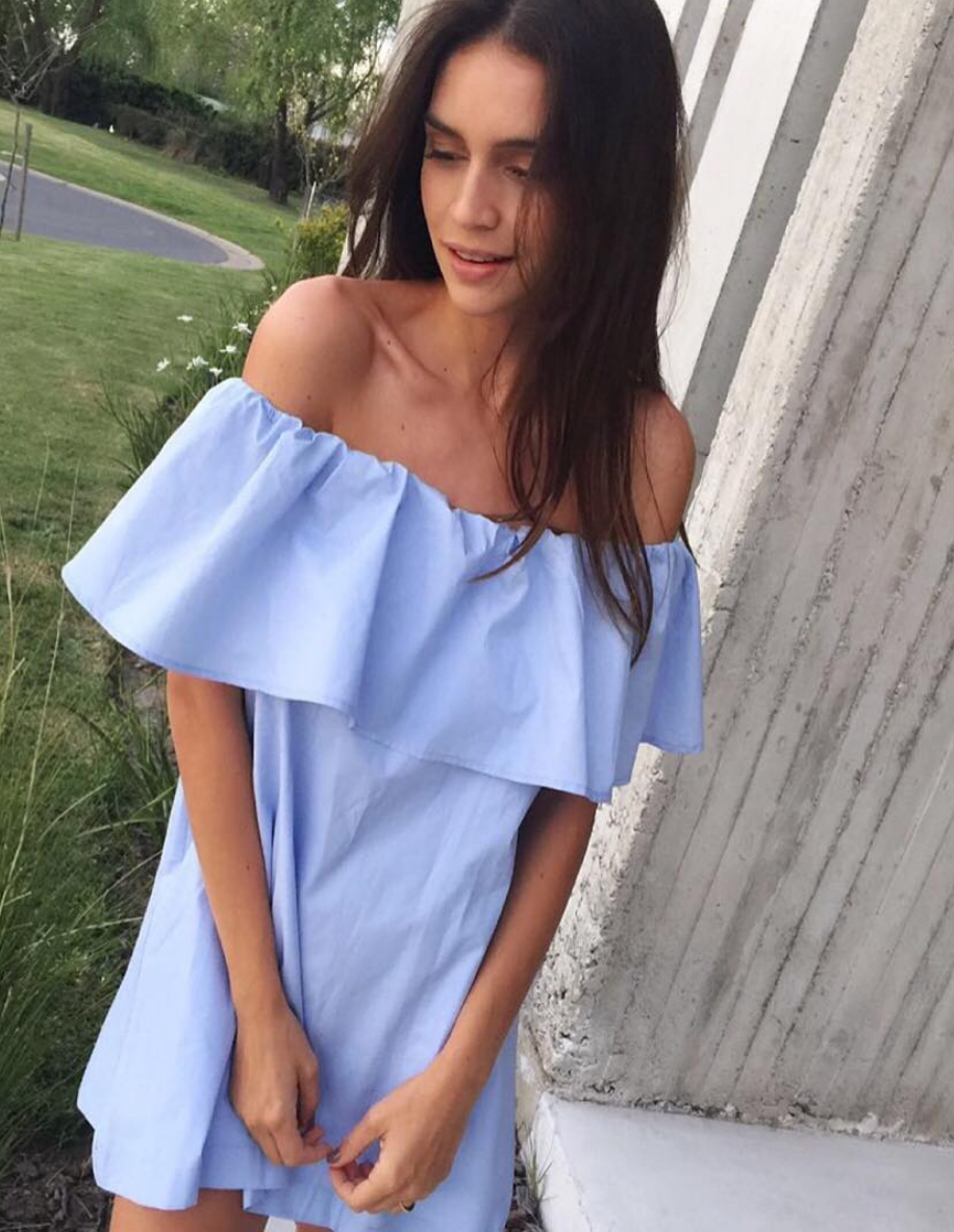 Zaira Nara. La modelo y conductora es otra fiel seguidora de Cid Kohan, y aprovechó los primeros días primaverales del año para lucir su minivestido súper fresco. - Foto: Instagram.com/zaira.nara