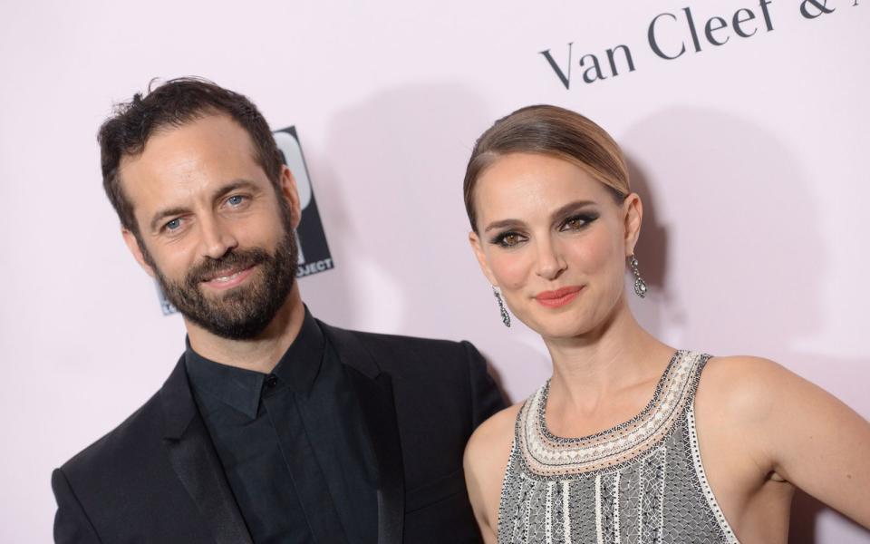 "Black Swan" sollte sich für Portman als doppelter Glücksfall erweisen: Am Set lernte sie den französischen Tänzer und Choreografen Benjamin Millepied kennen und lieben. 2012 heiratete das Paar, sie haben einen gemeinsamen Sohn und eine Tochter. (Bild: Vivien Killilea/Getty Images for L.A. Dance Project)