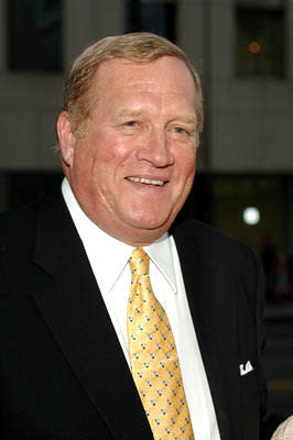 Ken Howard at the Los Angeles premiere of 20th Century Fox's In Her Shoes