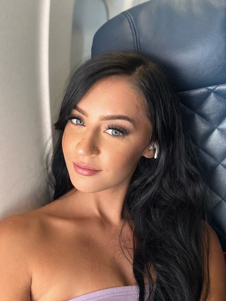 River Blake, 23, flew cross-country from Lafayette, Louisiana, US, to Rapid City, South Dakota, with a one-way ticket to meet her ‘date’. River Blake / SWNS