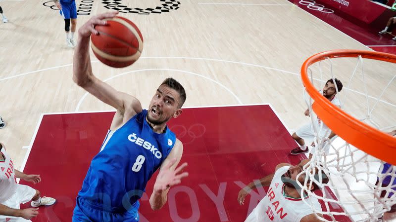 Basketball - Men - Group A - Iran v Czech Republic