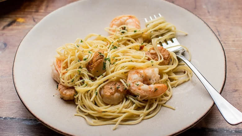 shrimp and scallop pasta