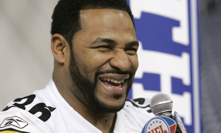 Jerome Bettis speaking to the media.