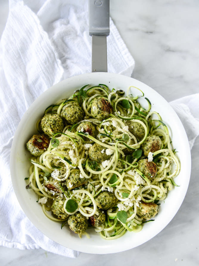 <strong>Get the <a href="http://www.howsweeteats.com/2016/06/zucchini-noodles-with-mini-chicken-feta-and-spinach-meatballs/" target="_blank">Zucchini Noodles with Mini Chicken Feta and Spinach Meatballs recipe</a>&nbsp;from How Sweet It Is</strong>