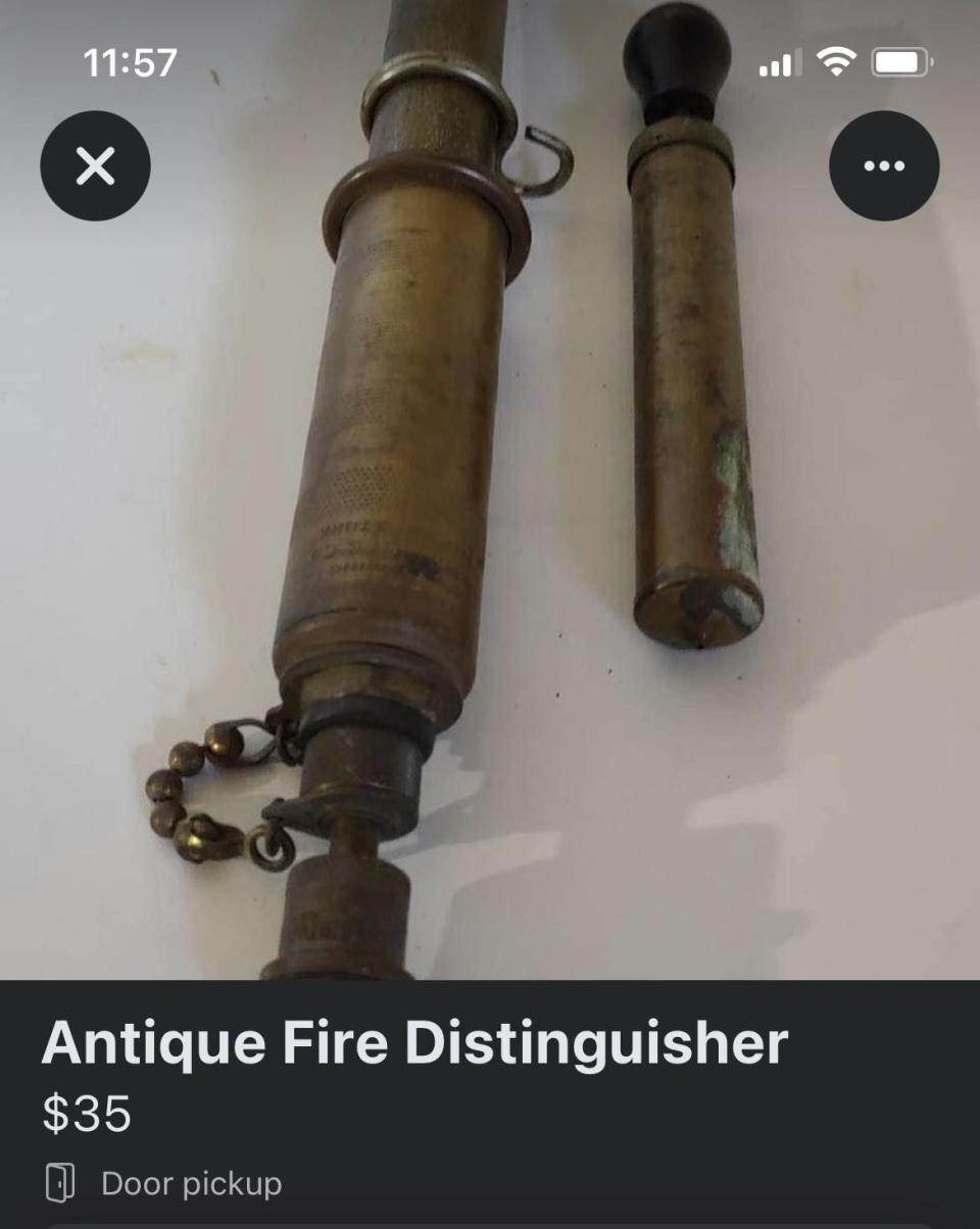 Market post for "Antique Fire Distinguisher"