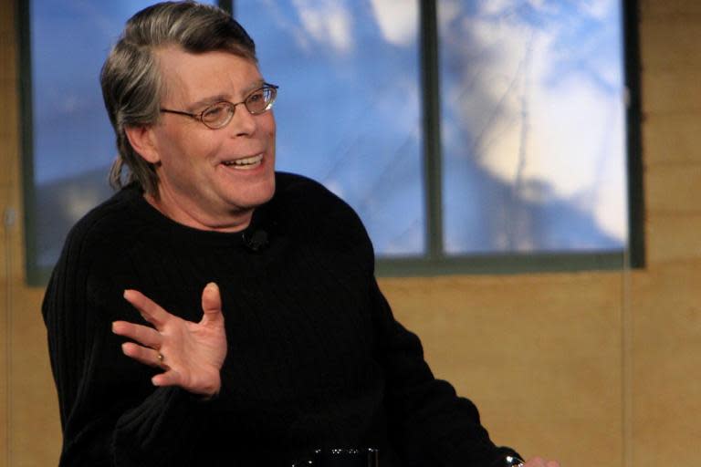 Stephen King mocks Donald Trump over US border wall payment