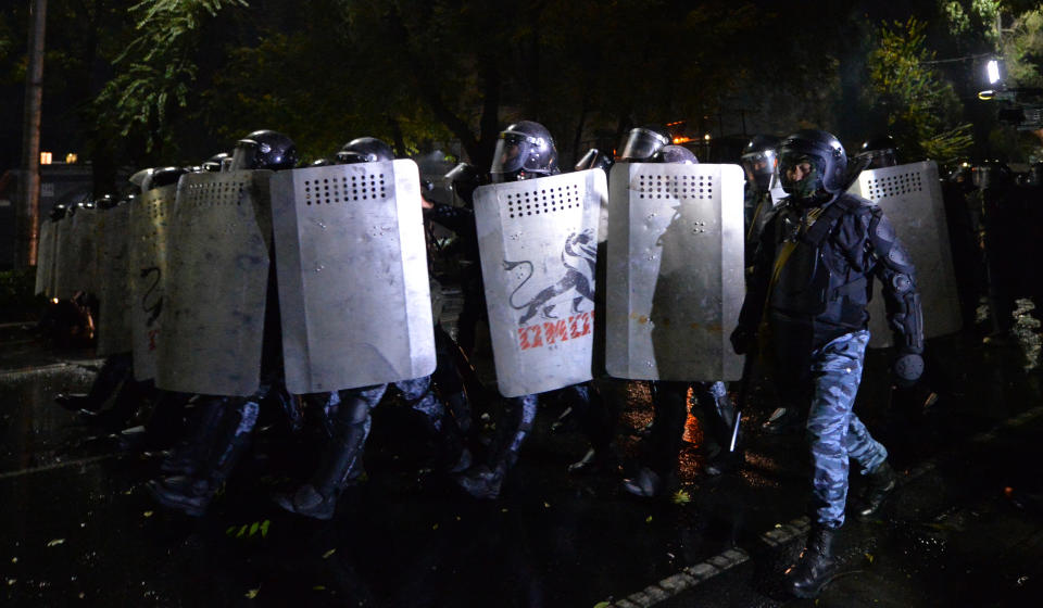 KYRGYZSTAN-VOTE-DEMONSTRATION