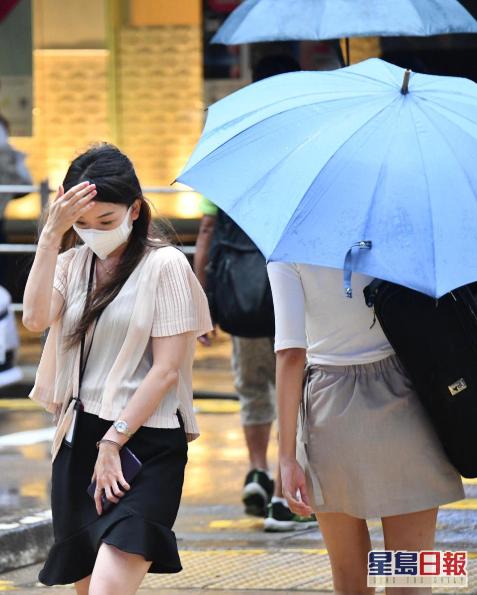 查帕卡仍會間中為本港帶來狂風驟雨。