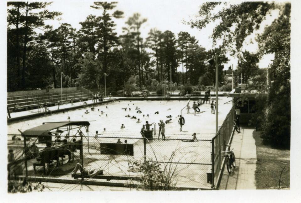 The Queen City Pool opened on May 18, 1943, in Tuscaloosa and was filled in with dirt in June 2005. The pool site also featured a poured concrete bathhouse, which now houses the Mildred Westervelt Warner Transportation Museum, a wading pool and an art deco fountain.