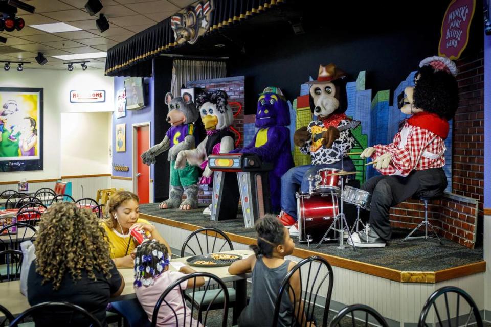 At one time, most Chuck E. Cheese locations had a full animatronic band that performed with Chuck, like this one in 2017 in Chicago.