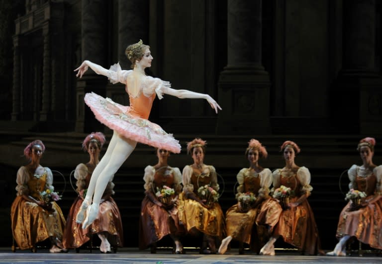 Svetlana Zakharova and the Bolshoi Ballet perform in Moscow in 2011. A performance featuring Bolshoi Ballet dancers in South Korea has been cancelled amid growing tensions between Seoul and Moscow over Ukraine and North Korea (NATALIA KOLESNIKOVA)