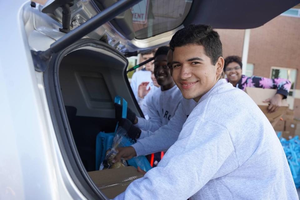 Second Harvest Food Bank of Central Florida hosted its annual food distribution event for 3,400 families this holiday season.