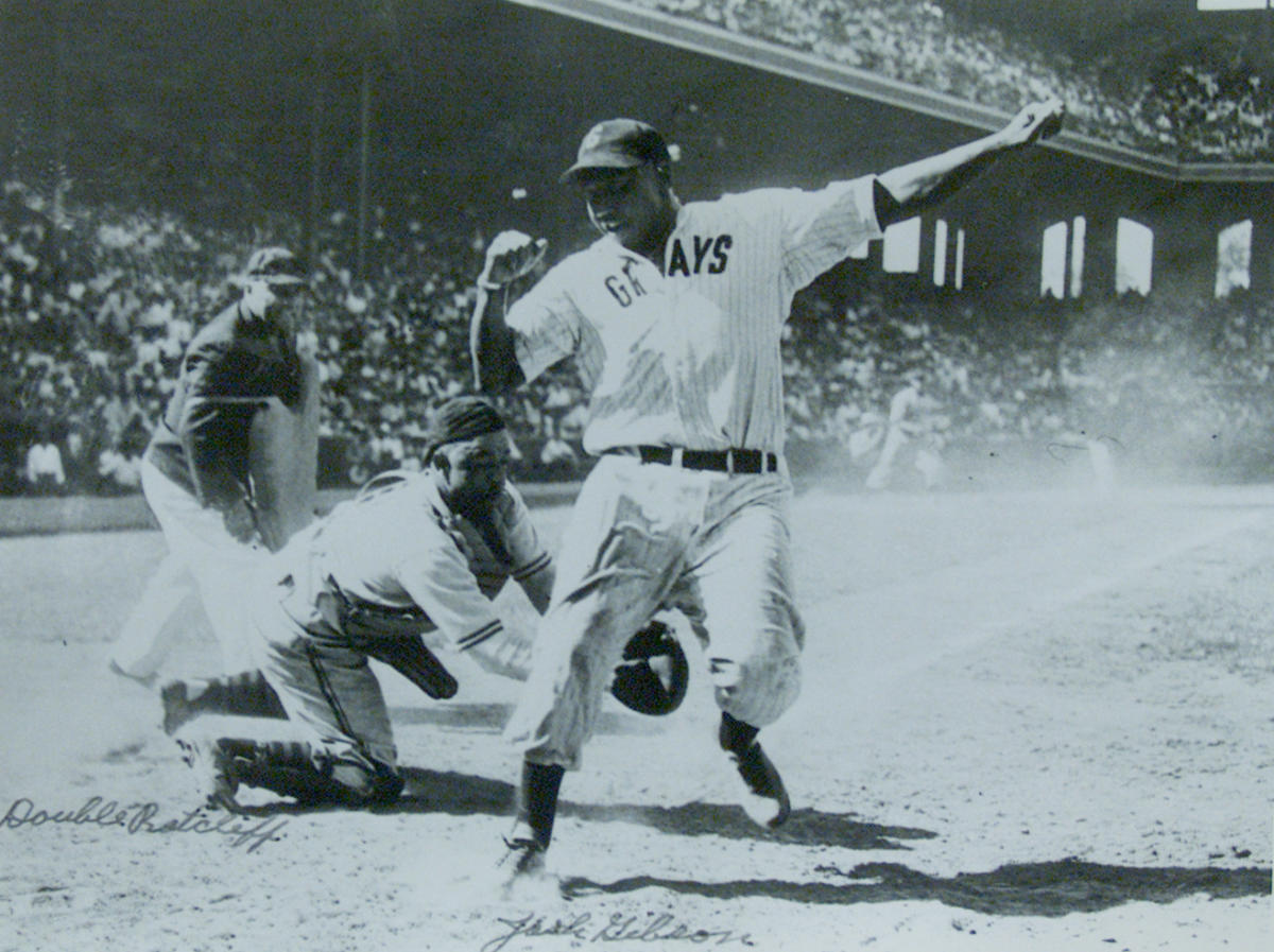 Die Statistiken der Negro League werden offiziell in den MLB Historical Record aufgenommen