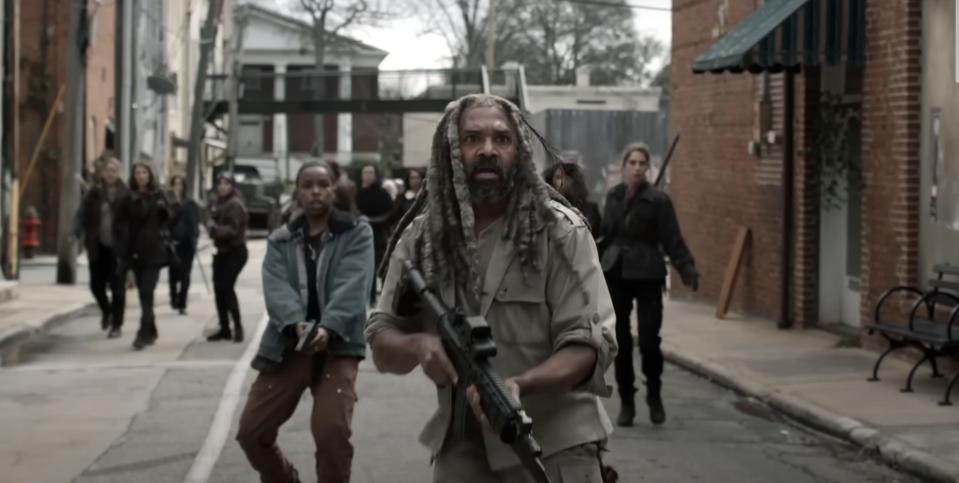 TWD 11c Ezekiel, Kelly, and the group