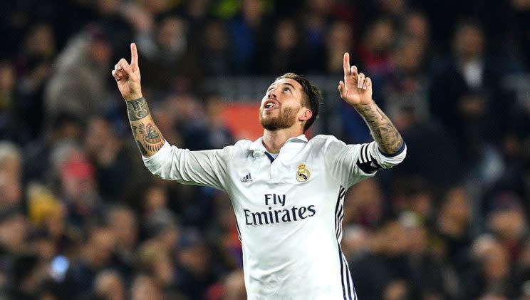 Sergio Ramos es uno de los mejores cabeceadores del mundo en los saques de esquina (Foto: David Ramos/Getty Images)