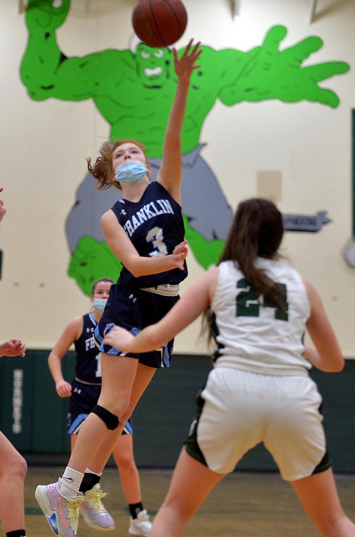 Franklin High School sophomore Sasha Tracey throws up a shot at Mansfield, Feb. 11, 2022.  The Panthers defeated the Hornets, 65-34. 