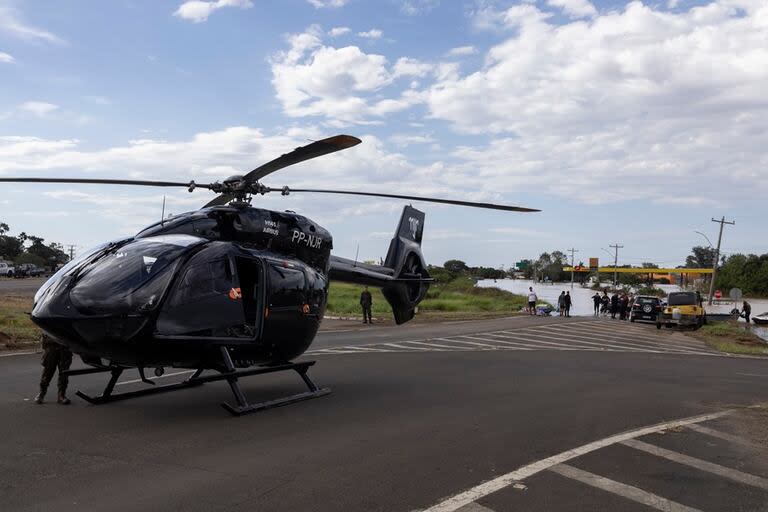 El helicóptero de Neymar, a disposición de los evacuados