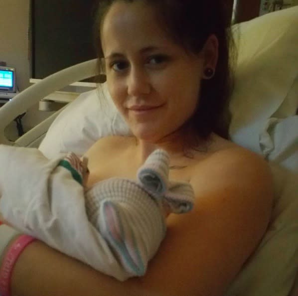 “Teen Mom’s” Jenelle Evans just gave birth to a baby girl!