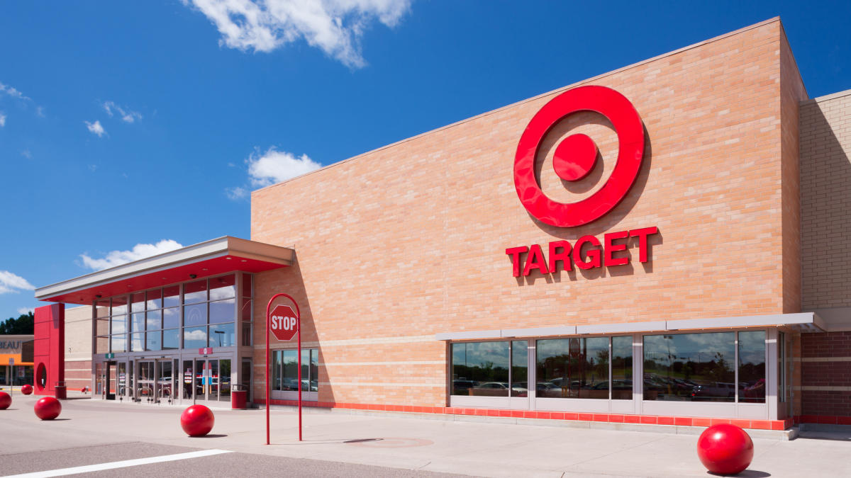 Target Is Selling a $10 Hot Cocoa Bar Set for the Holidays