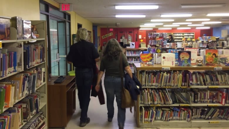'It's very comprehensive': N.L. education minister defends report on libraries