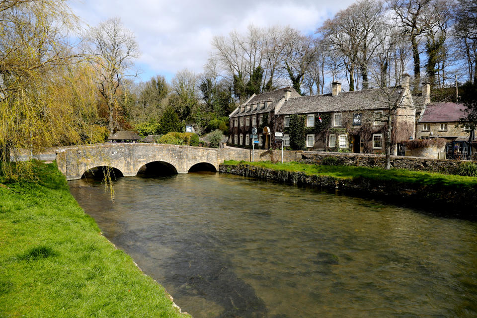 The Swan Inn Hotel in Bibury, Gloucestershire as the UK continues in lockdown to help curb the spread of the coronavirus. PA Photo. Picture date: Sunday March 29, 2020. Photo credit should read: David Davies/PA Wire (Photo by David Davies/PA Images via Getty Images)