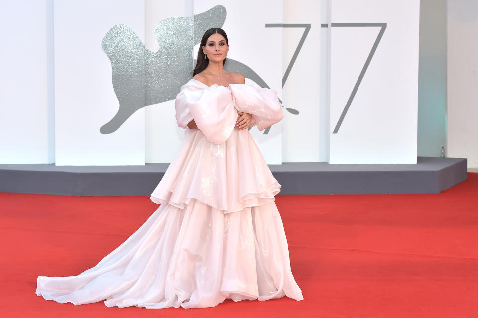 Ludovica Valli asistió el 6 de septiembre al estreno de 'The World To Come' (2020) y lo hizo con este impresionante vestido de Antonio Riva que no dejó indiferente a nadie. (Foto: Dominique Charriau / Getty Images)