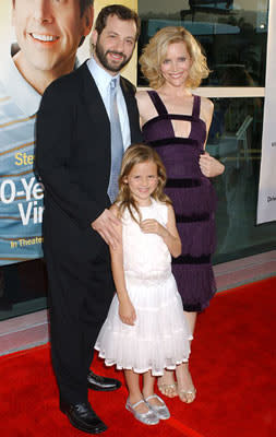 Director Judd Apatow , Leslie Mann , and daughter Maude at the Hollywood premiere of Universal Pictures' The 40-Year-Old Virgin