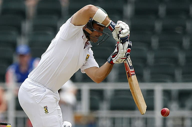 South Africa batsman Dean Elgar top-scored on the first day of the third Test against England at the Wanderers Stadium on January 14, 2016