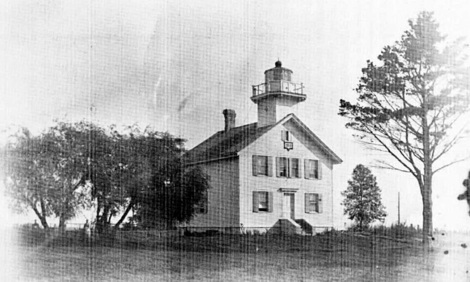 A view of an early Sheboygan Lighthouse which resided on the bluff of North Point, some 50-feet above water level.