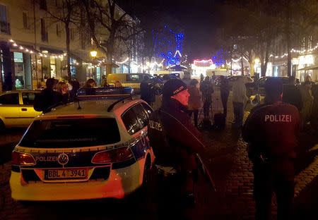 Police have evacuated a Christmas market and the surrounding area in the German city of Potsdam, near Berlin, Germany, December 1, 2017, to investigate a suspicious object. Reuters/Zoltan Berta