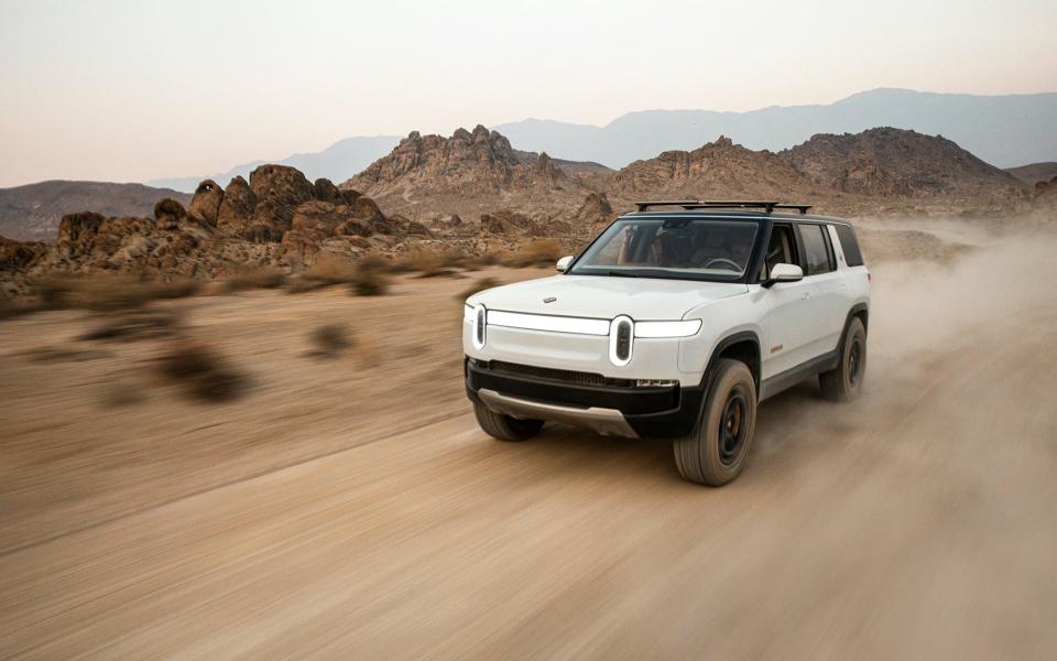 Rivian R1S