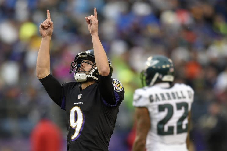 Justin Tucker hit a 75-yard field goal during practice at the Pro Bowl. (AP)