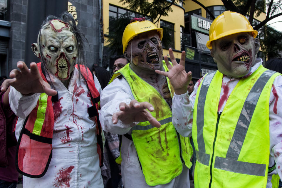 FOTOS | Zombies ‘atacan’ en la Ciudad de México