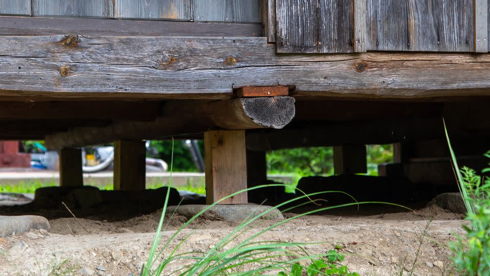 An anti-seismic pillar used in the design of an old wooden house in Miyama, Kyoto prefecture. - Eric Lafforgue/Art in All of Us/Corbis/Getty Images
