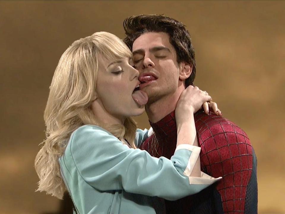 andrew garfield emma stone snl