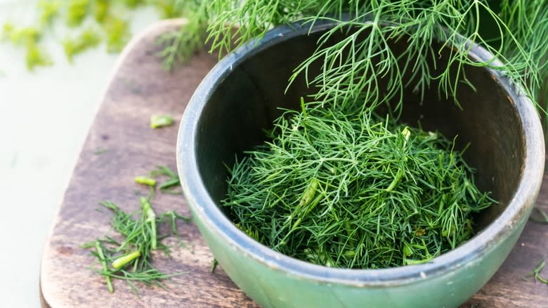 fresh dill weed in bowl