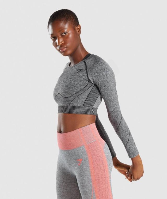 The Gymshark Flex Long Sleeve Crop Top, Dusky Pink Marl/ Charcoal.  Featuring a new long sleeve desig…