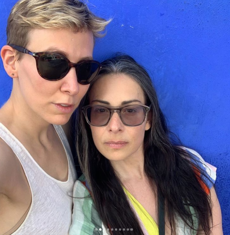 Stacy London says she is dating musician Cat Yezbak. (Screenshot: Instagram/StacyLondonReal) 