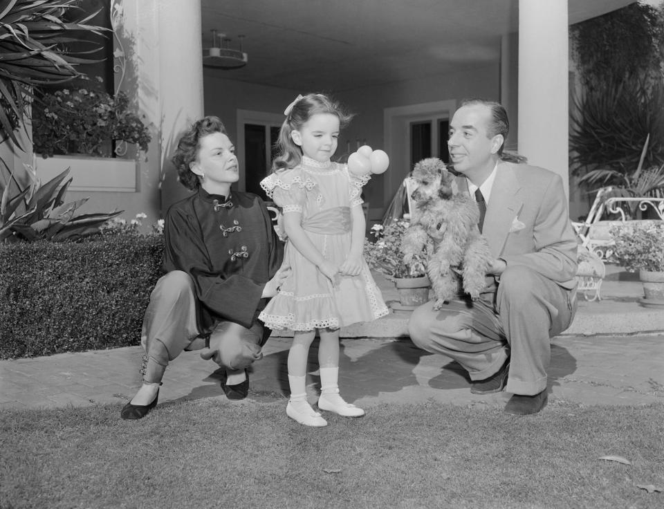 Judy Garland with her husband, director Vincente Minnelli, and their daughter Liza Minnelli. | Bettmann—Bettmann Archive