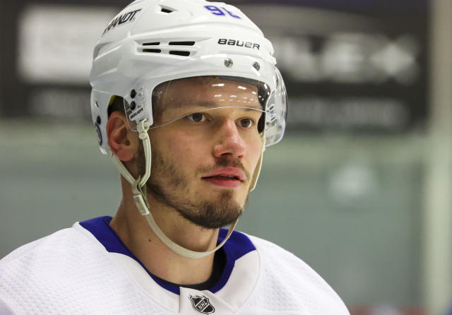 Lightning's Mikhail Sergachev sustains scary leg injury in return - Yahoo  Sports