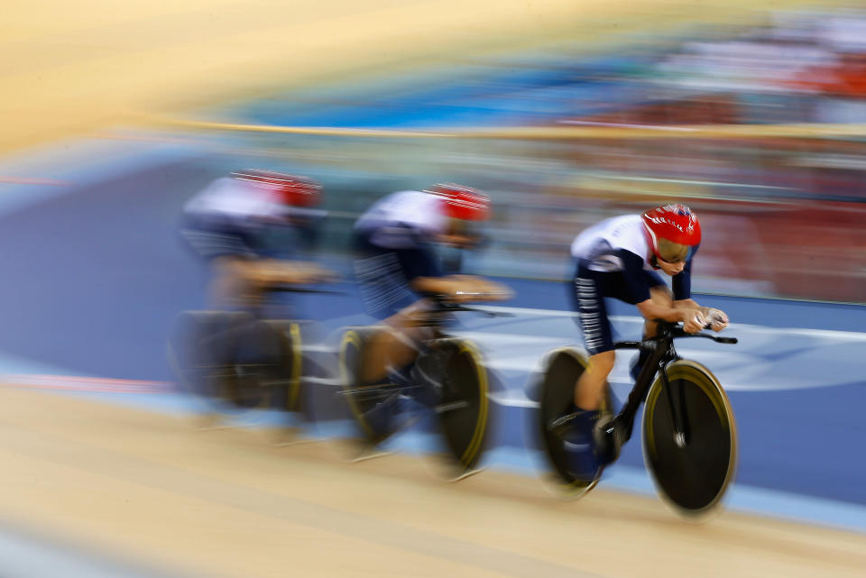 Dani King, Laura Trott and Joanna Rowsell of Great Britain compete as they set a new world record in the Women's Team Pursuit Track Cycling qualifying on Day 7 of the London 2012 Olympic Games at Velodrome on August 3, 2012 in London, England. (Photo by Jamie Squire/Getty Images)