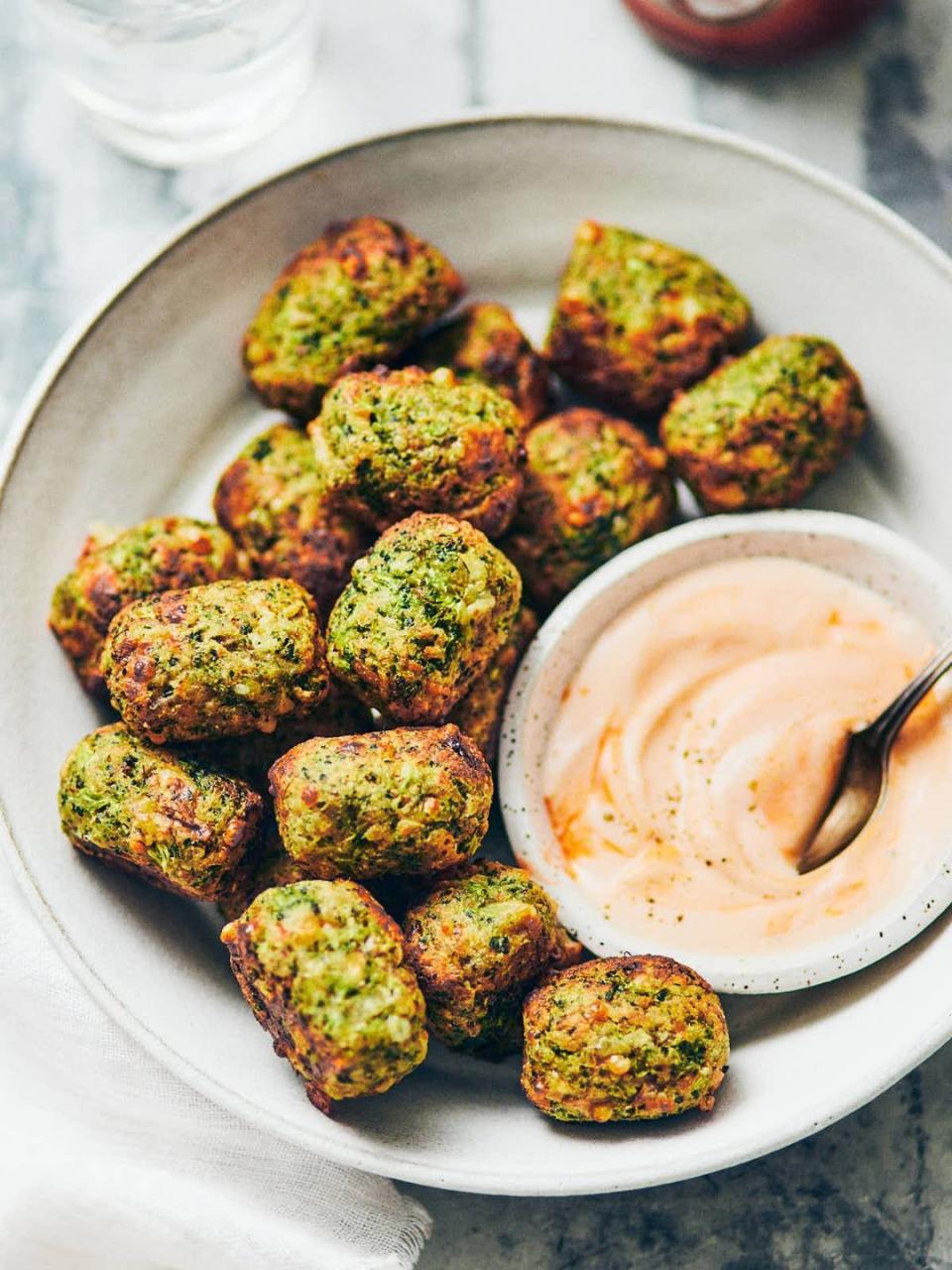 air fryer broccoli tots with dip