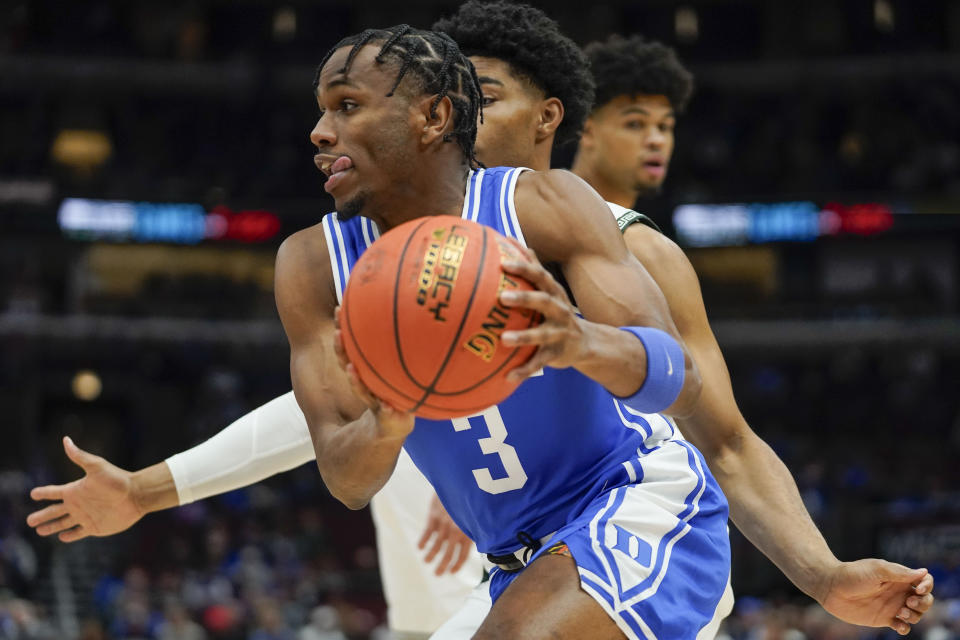 Duke guard Jeremy Roach (3) handles the ball during the first half of an NCAA college basketball game against Michigan State, Tuesday, Nov. 14, 2023, in Chicago. (AP Photo Erin Hooley)