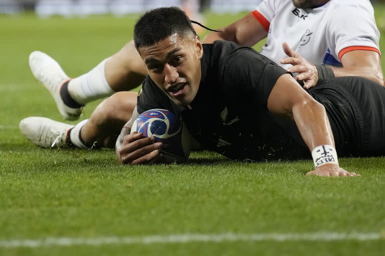 Los All Blacks no se relajaron ante Namibia, un rival netamente inferior al que respetaron imponiendo jerarquía