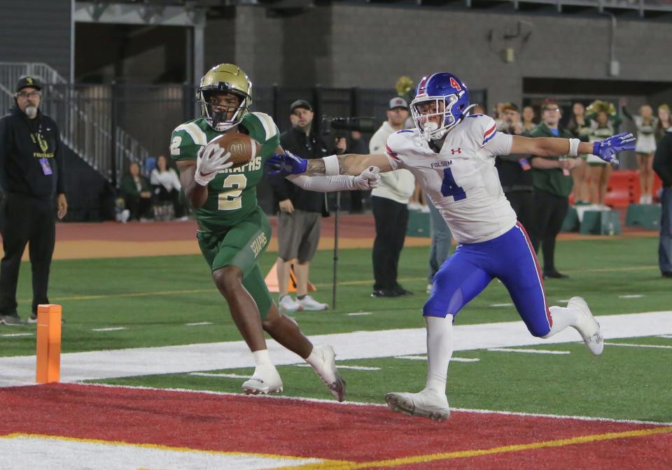 St. Bonaventure's DJ Doss makes a one-handed reception to score a touchdown during the CIF-State Division 1-A state championship bowl on Dec. 9.